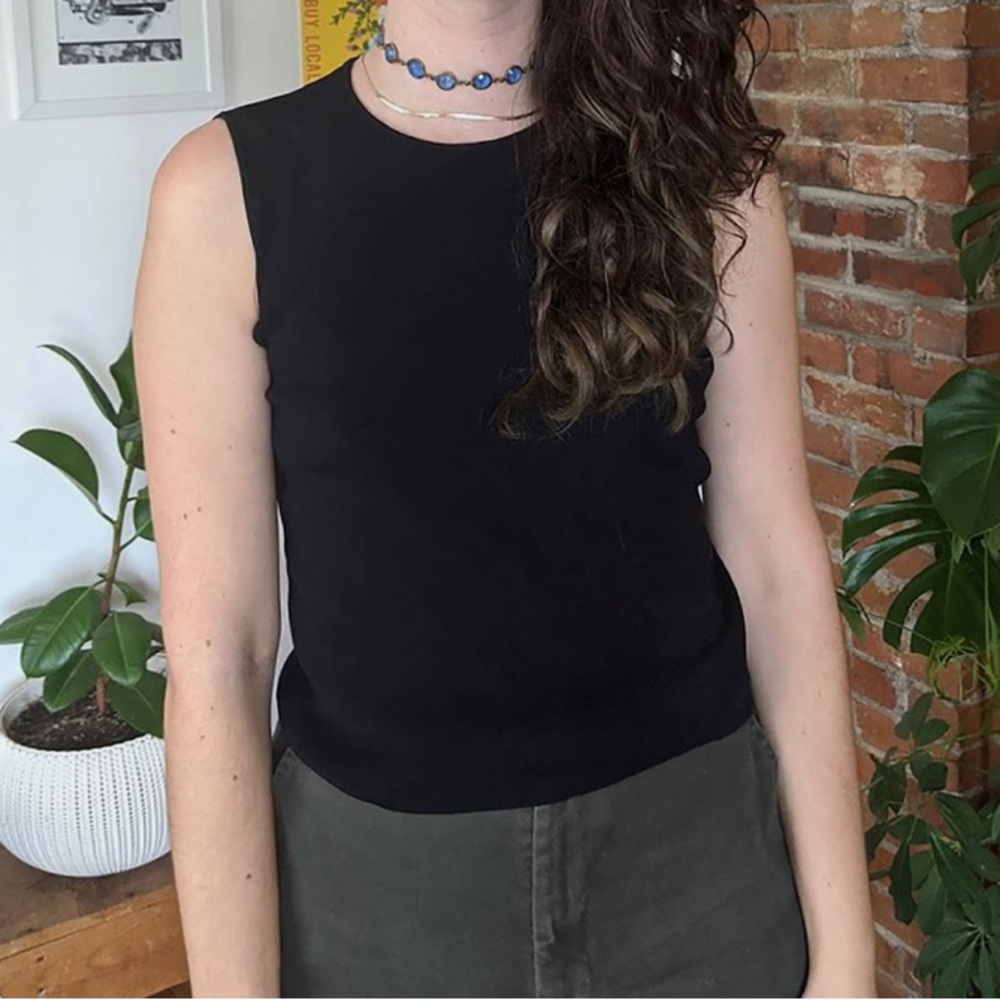 🖤Classic & Versatile DUE per Due collection 80’s Black Tank-XL
